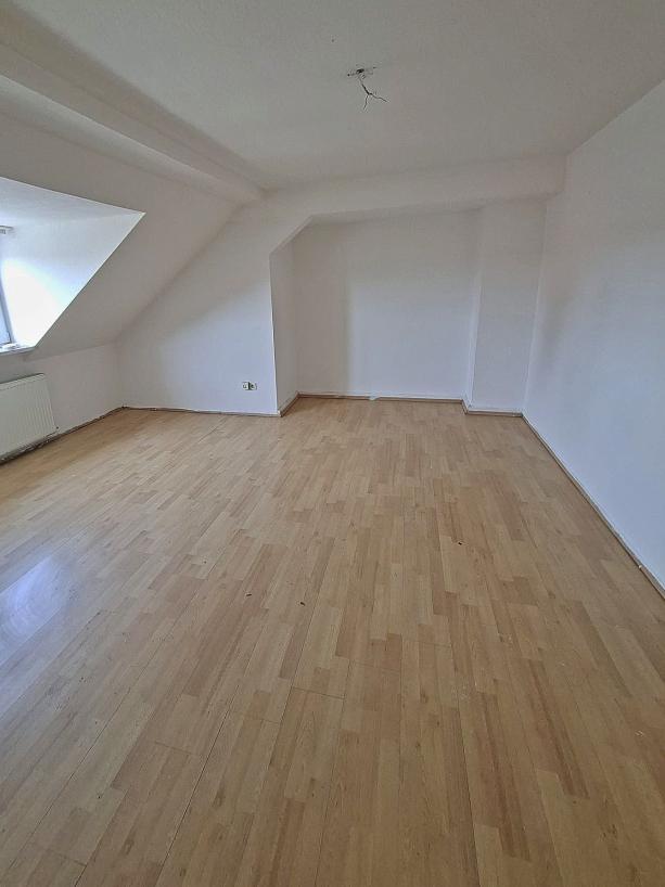 Wohnzimmer (Ansicht 2)